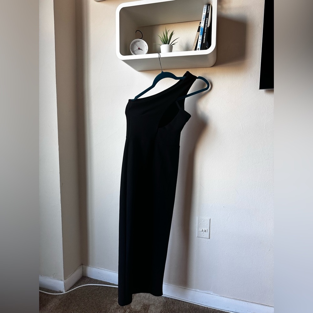 PrettyLittleThing Black Dress